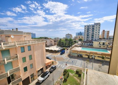 Laura – spazioso appartamento 7 posti letto in affitto al lido degli scacchi, a pochi passi dal mare